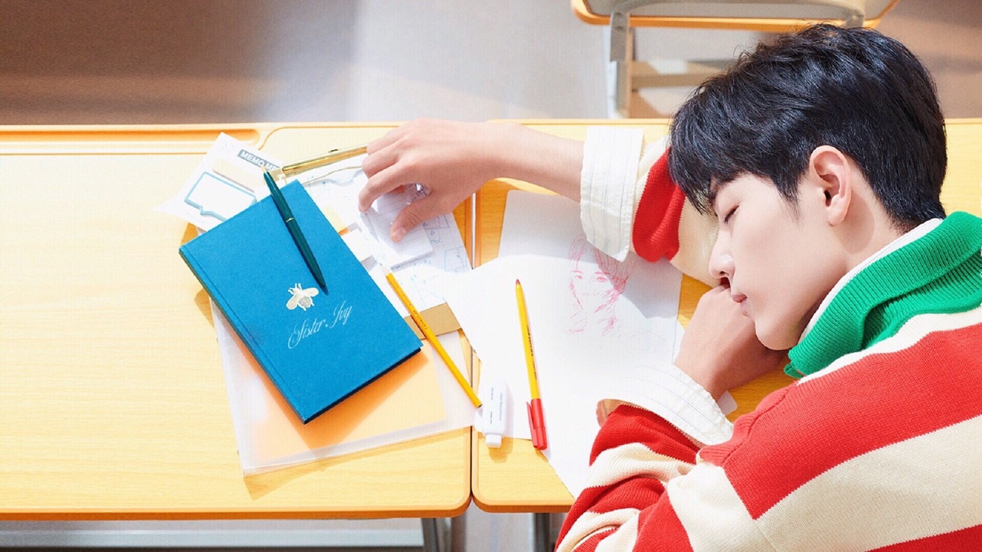 从开幕到收官:F1年度精彩瞬间集锦,2019年f1揭幕战中获得冠军的车队是