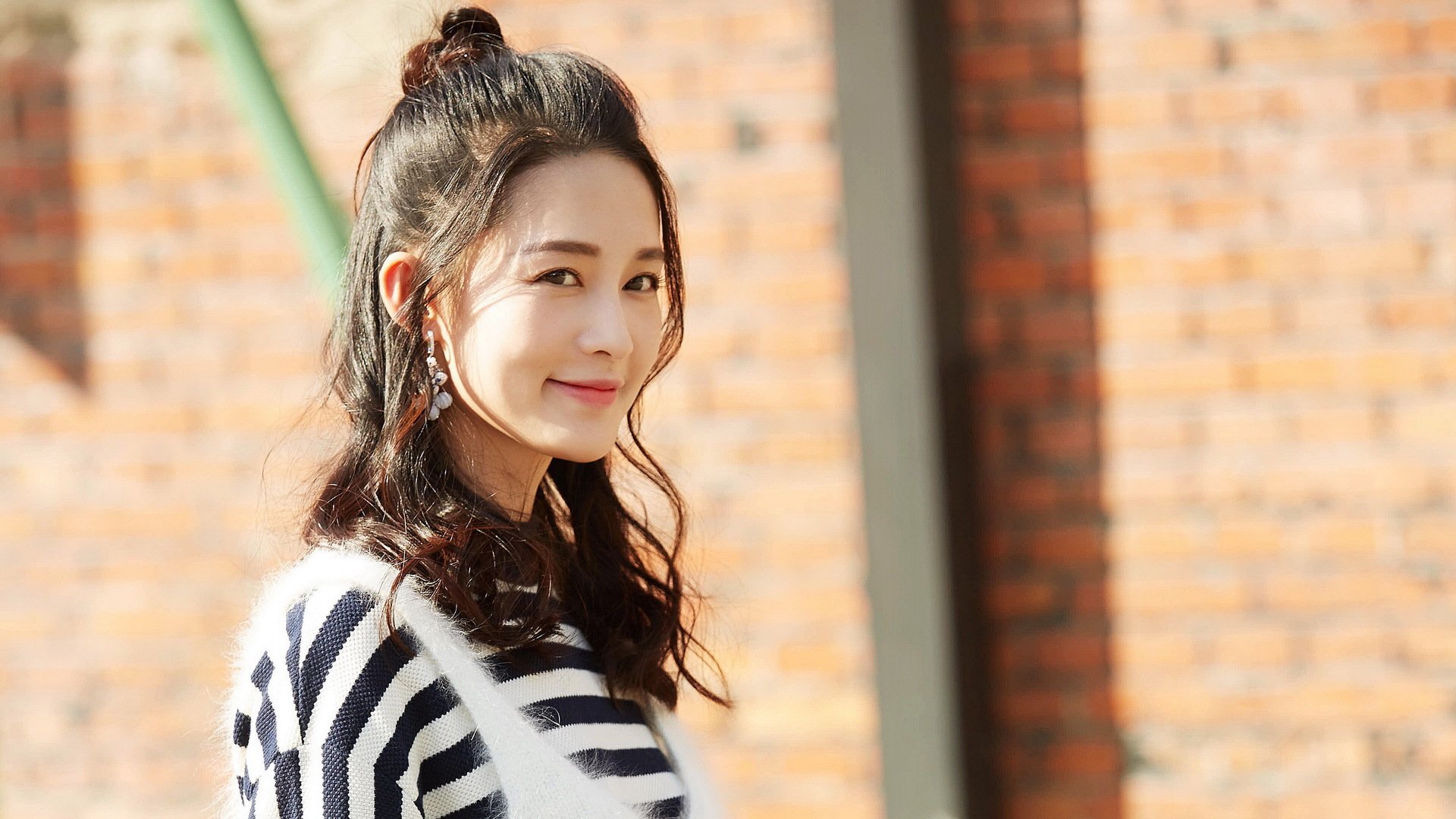 爱游戏平台-球场奇兵：战术调整带来的巨大变化，球场攻略