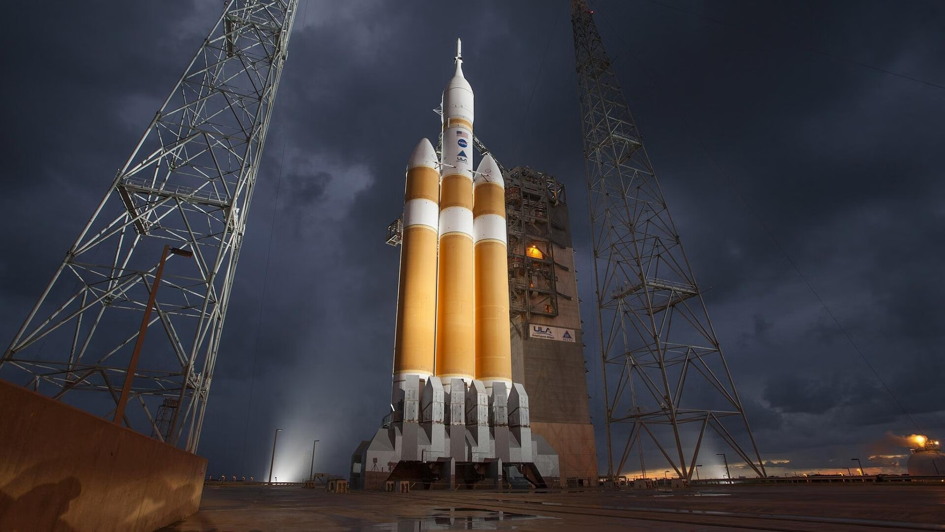 爱游戏登录入口-曼城夺得2023-24赛季英超冠军，实现五连冠，曼城 英超 冠军