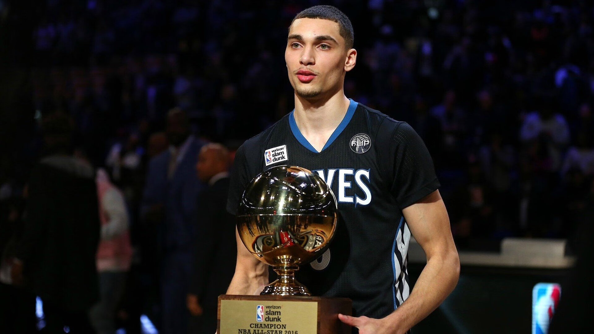 职业联赛观众流失原因分析，职业联赛怎么看第一视角