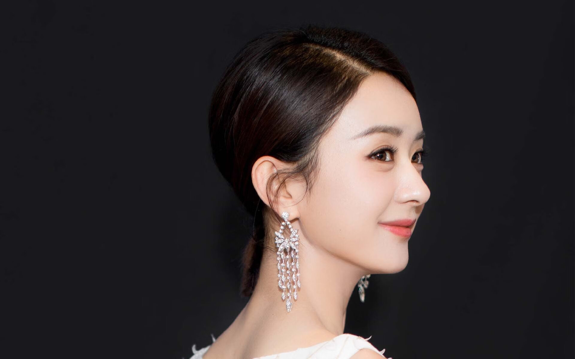 教练临场调整及时,战术响应迅速,作为教练员如何临场指导