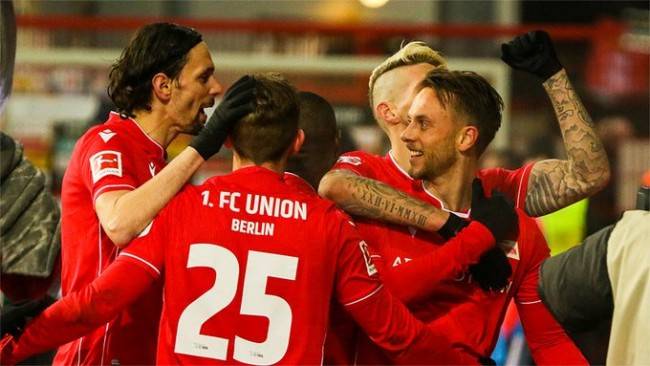 爱游戏体育:德甲的比赛风格：战术实施与应变能力的简单介绍