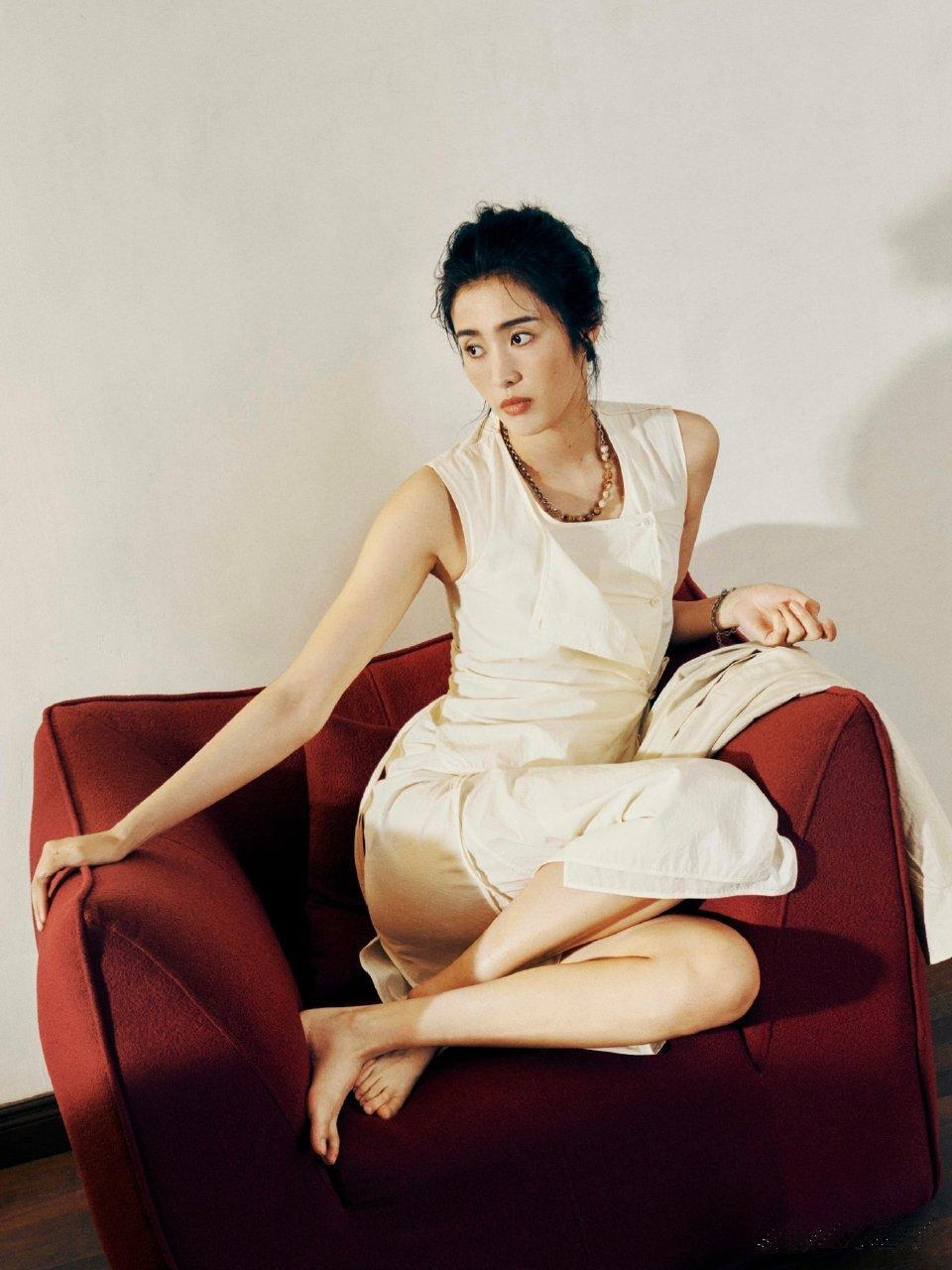 爱游戏体育:中国女足门将赵丽娜的技术特点与在国家队的作用的简单介绍