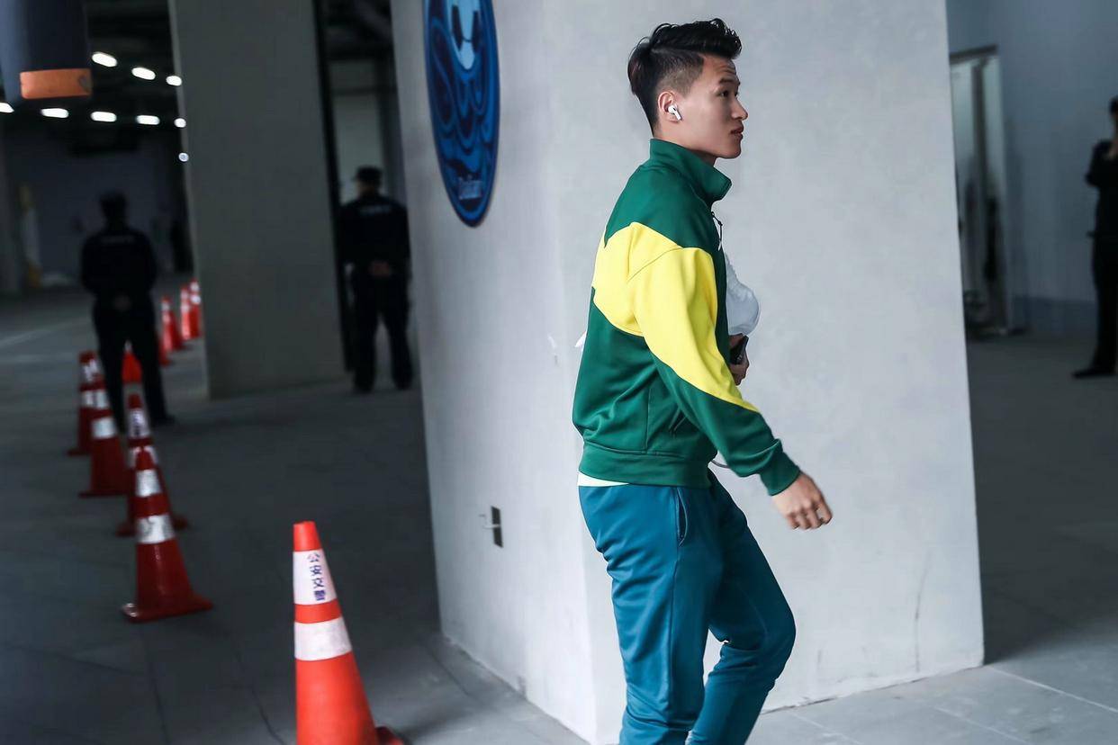 爱游戏体育:降级球队大连人队“重返中超”?球迷:先活下来再说吧!的简单介绍 爱游戏体育:降级球队大连人队“重返中超”?球迷:先活下来再说吧!的简单介绍