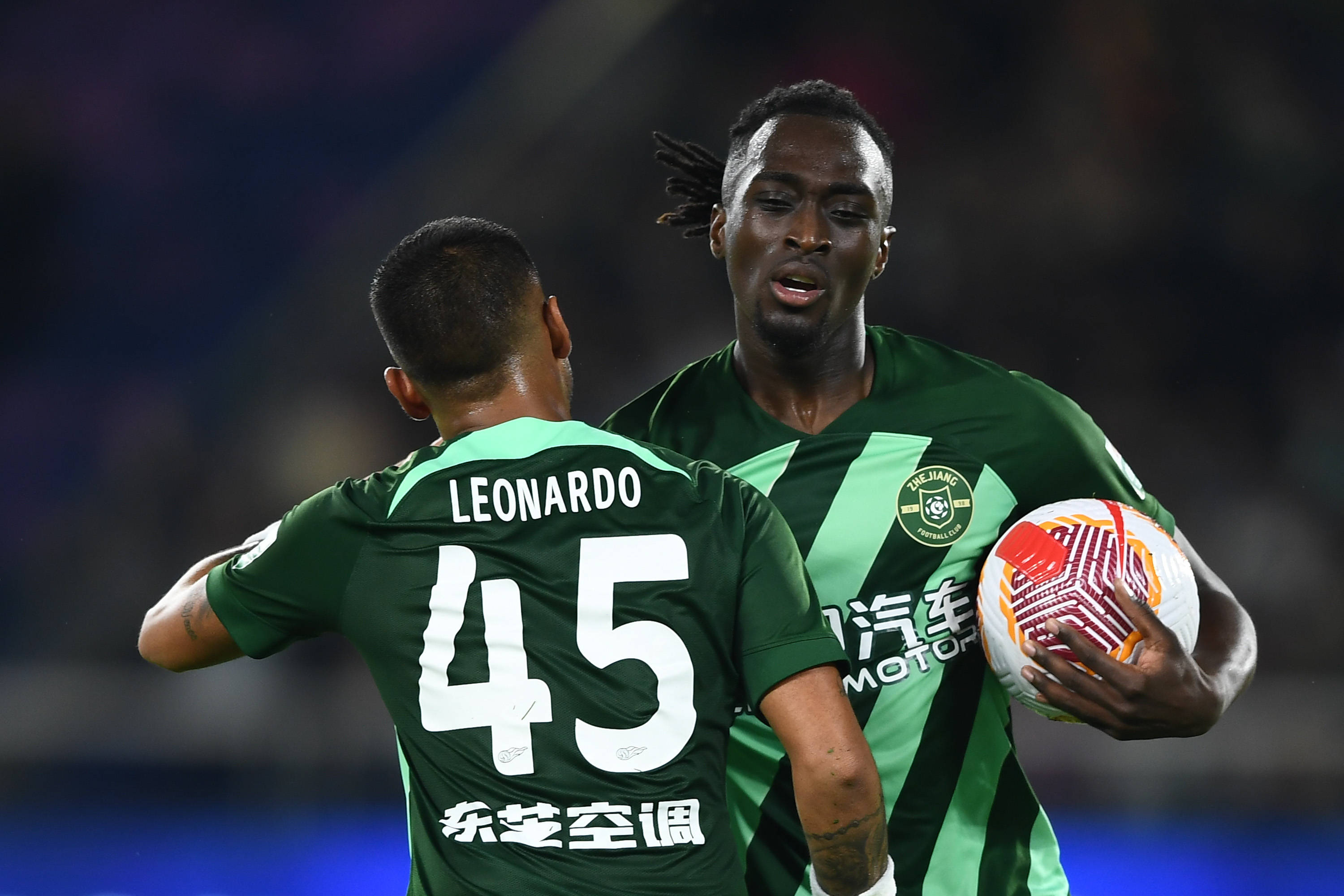 包含爱游戏体育：中超联赛惊现“绝杀之王”，某队连续三场逆转的词条