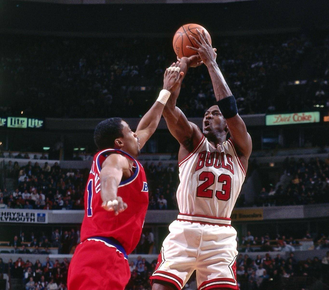 乔丹vs詹姆斯：谁才是真正的GOAT？的简单介绍