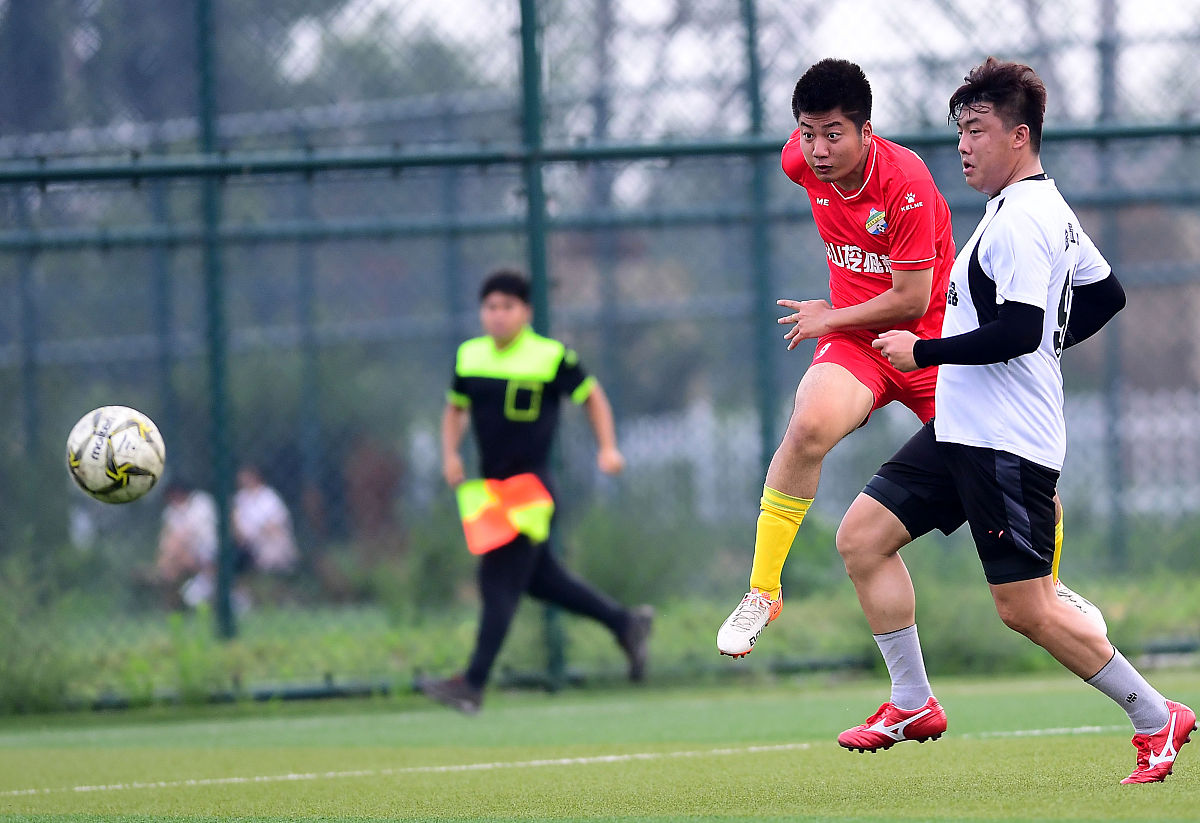 爱游戏体育:中超俱乐部推出青训合作计划：与学校合作，培养足球后备人才的简单介绍