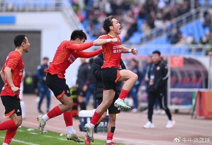 爱游戏体育:广州恒大队“全华班”成“笑话”？球迷：没外援，啥也不是！的简单介绍