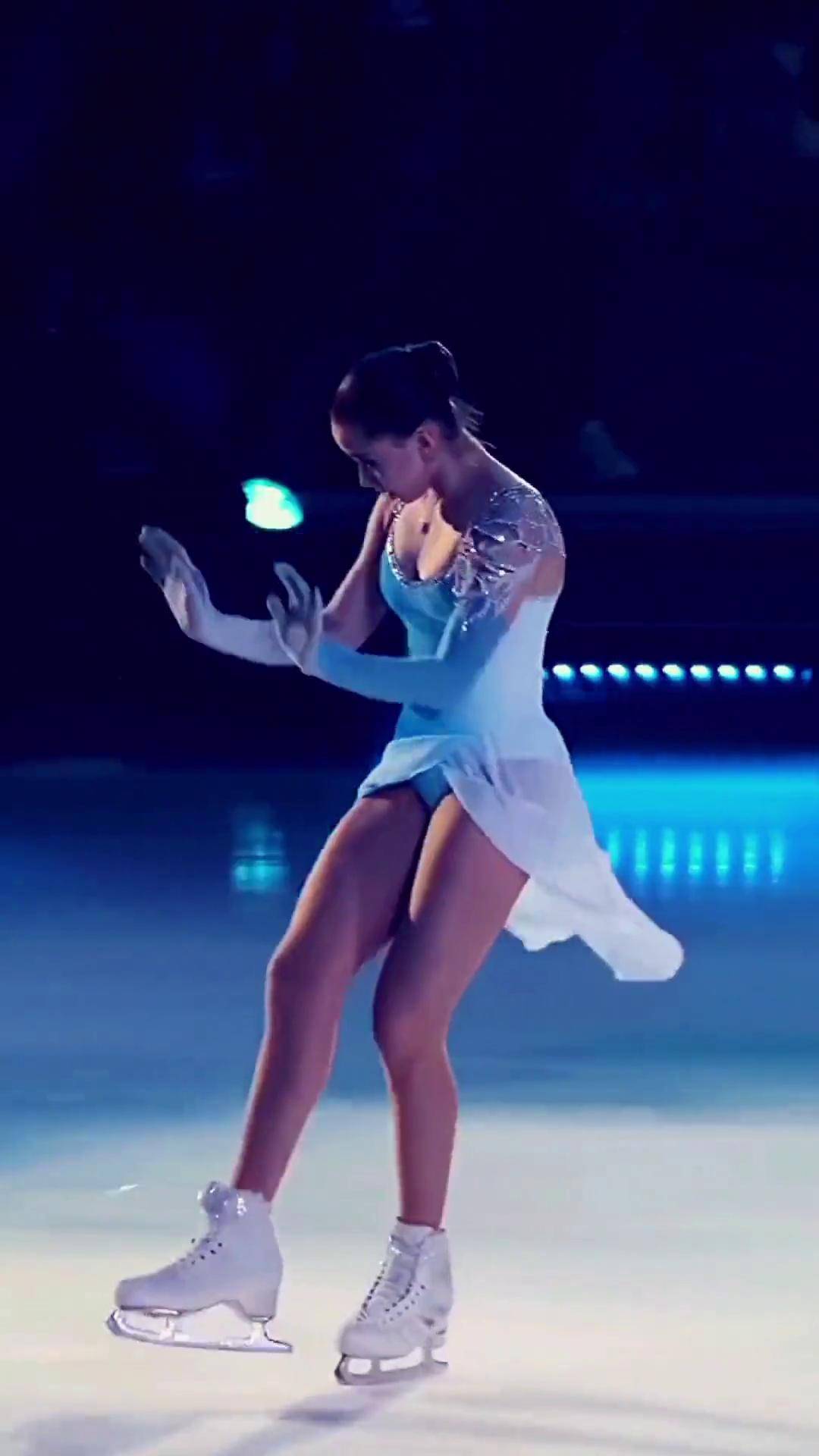 爱游戏体育:花样滑冰世锦赛，冰上芭蕾美轮美奂的简单介绍